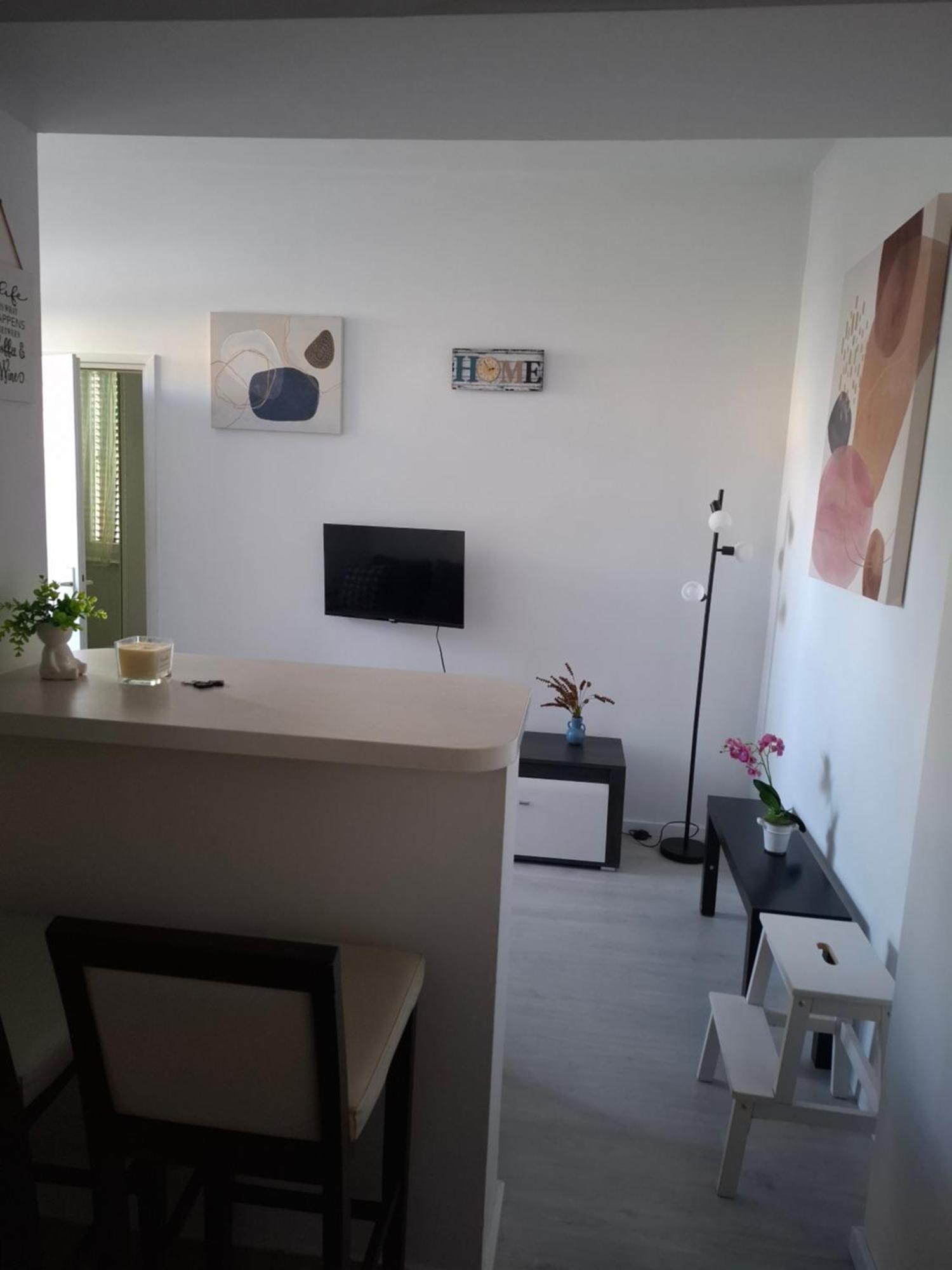 Lino Apartmán *